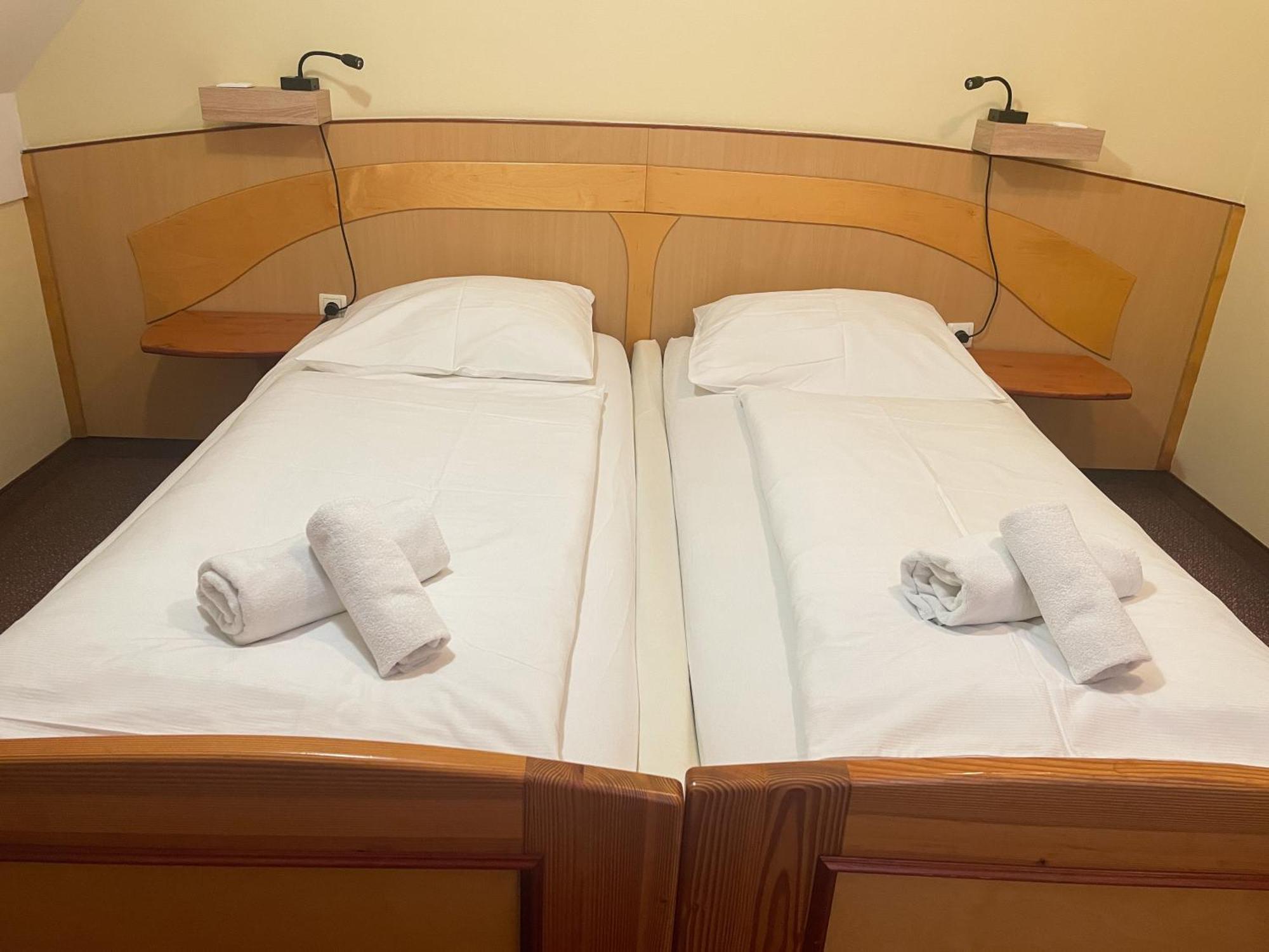 Guesthouse Jurcek Zrece Ngoại thất bức ảnh
